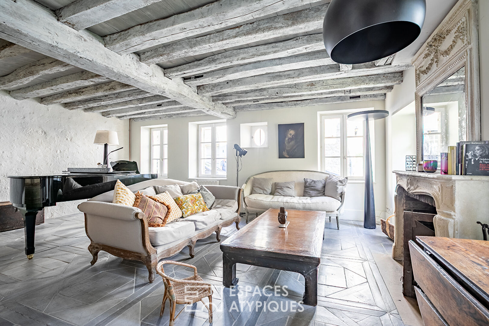 An extraordinary family home in the heart of Senlis
