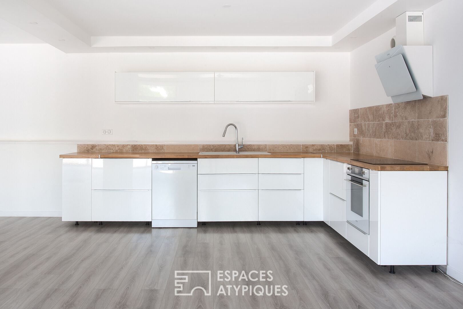 Loft contemporain en structure métallique à  Rosières-en-Santerre proche Amiens
