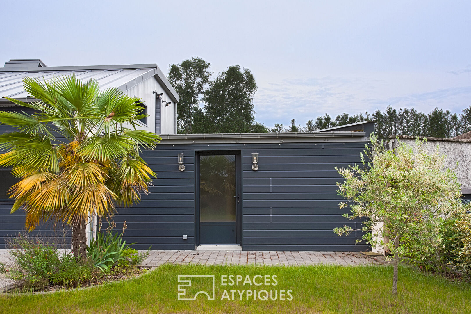 Loft contemporain en structure métallique à  Rosières-en-Santerre proche Amiens