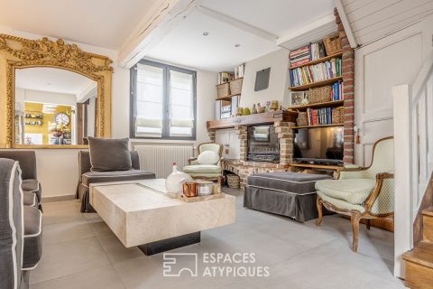 Charming townhouse with terrace in the very center of Camon
