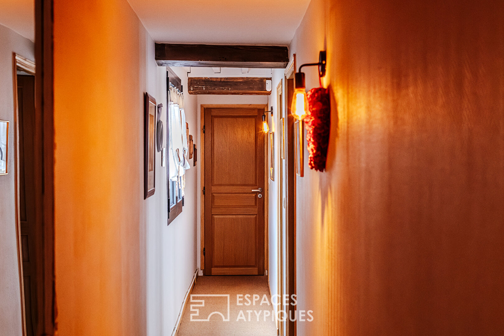 Charming townhouse with terrace in the very center of Camon