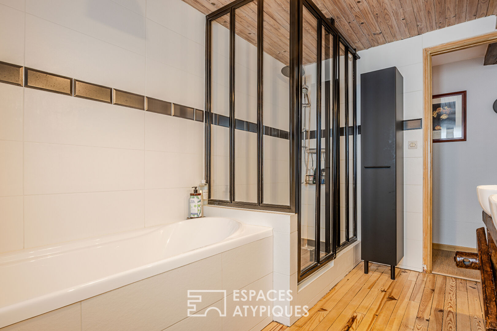 Charming townhouse with terrace in the very center of Camon