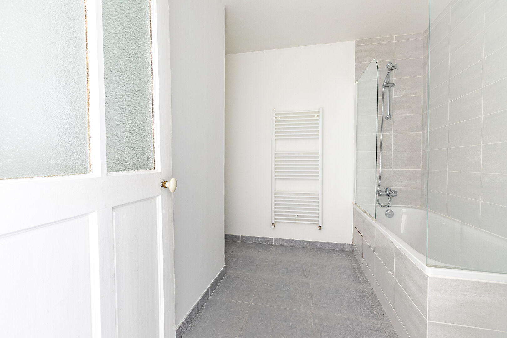 Bien rare au coeur de Senlis ! Appartement de 4 pièces rénové avec jardin