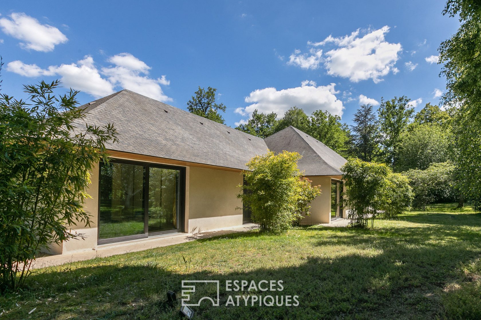 Zen structured – House of contemporary architect in the field of Lys