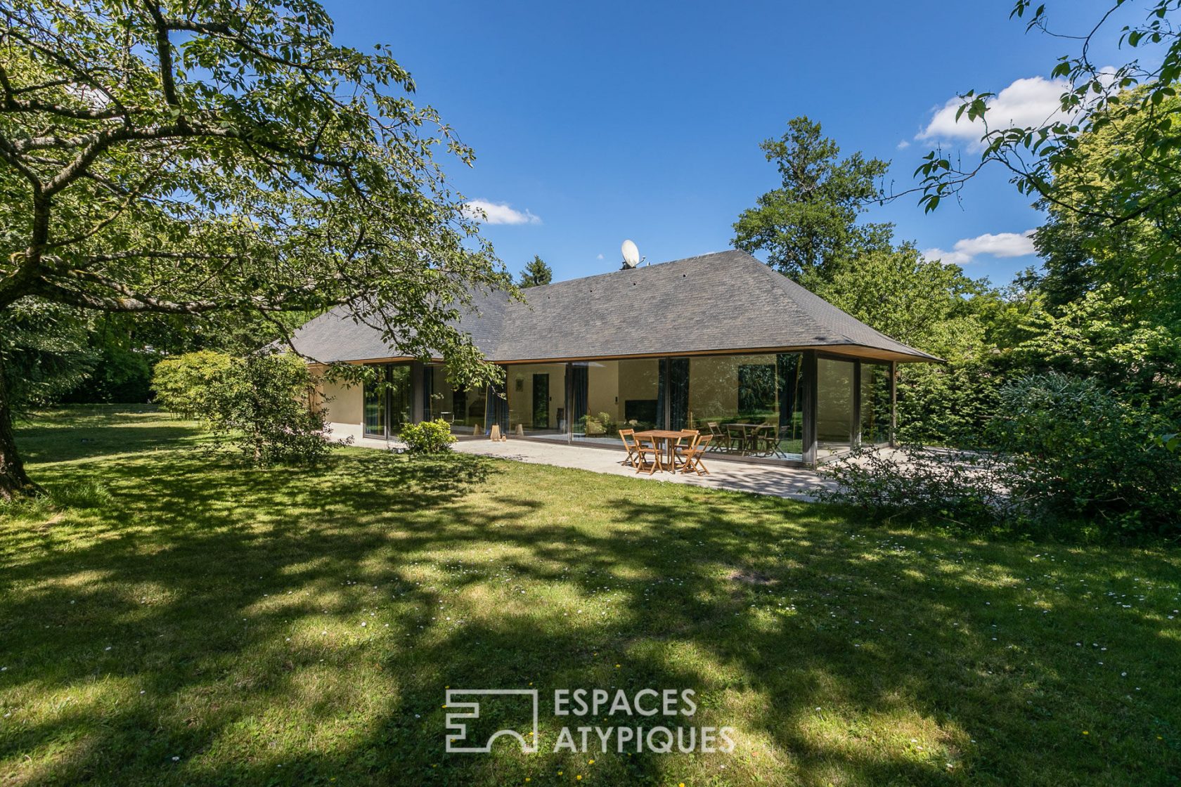Zen structured – House of contemporary architect in the field of Lys