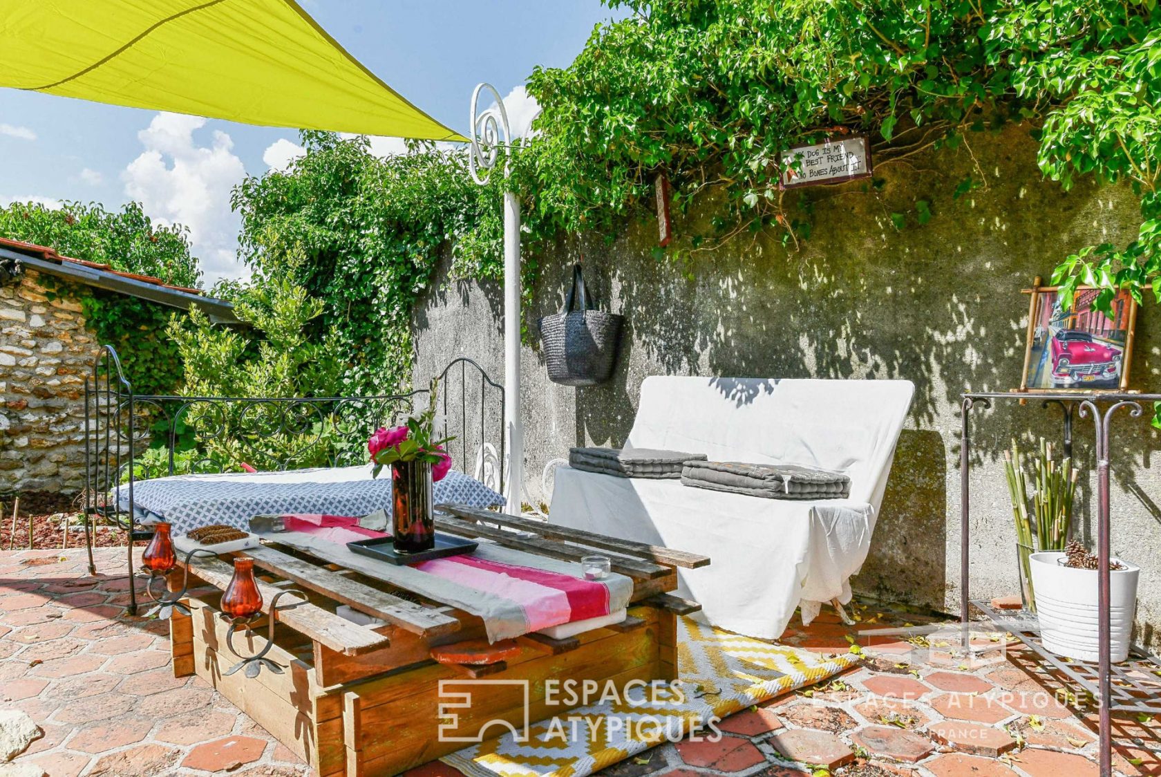 A corner of Paradise – charming renovated longhouse of 230m²