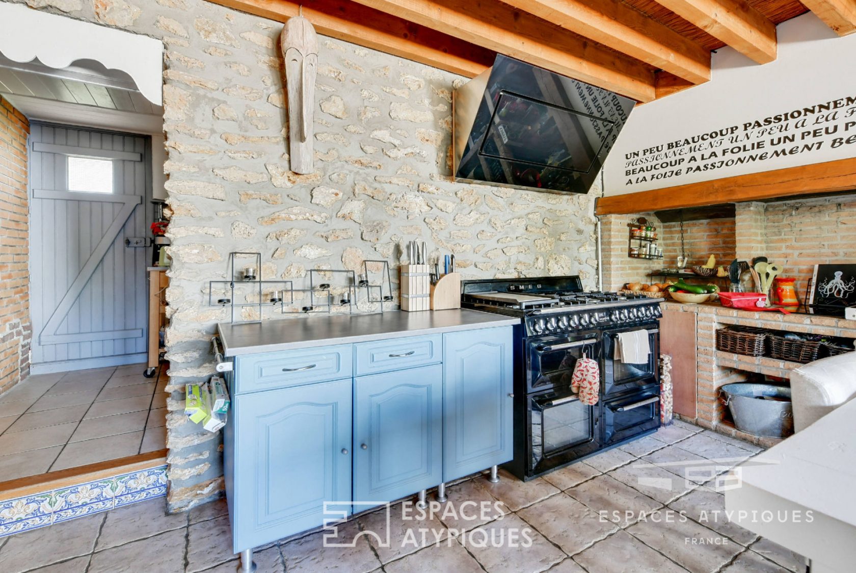 A corner of Paradise – charming renovated longhouse of 230m²