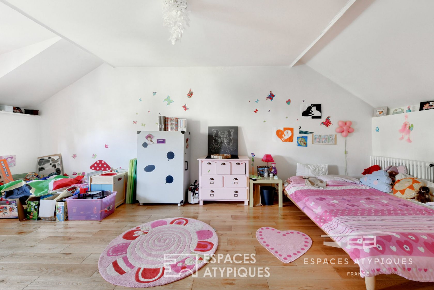 A corner of Paradise – charming renovated longhouse of 230m²