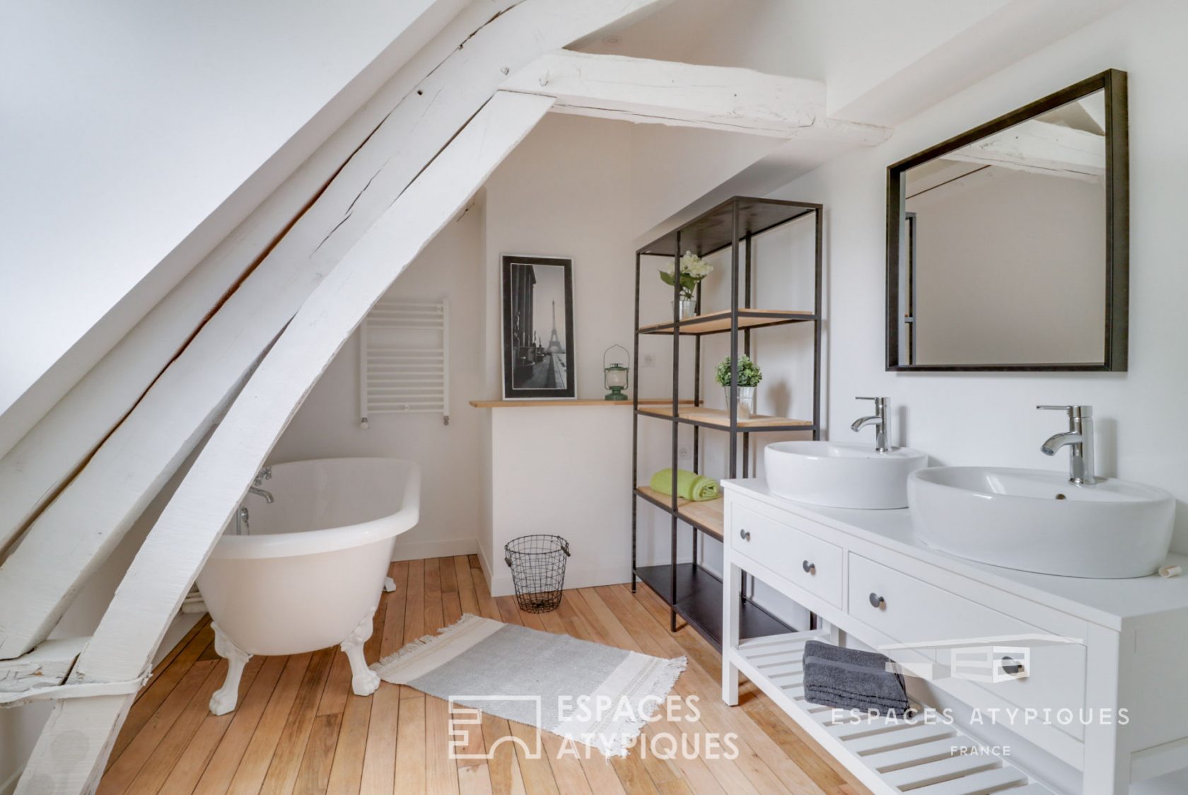 La Cachottière – Village house in stone completely renovated