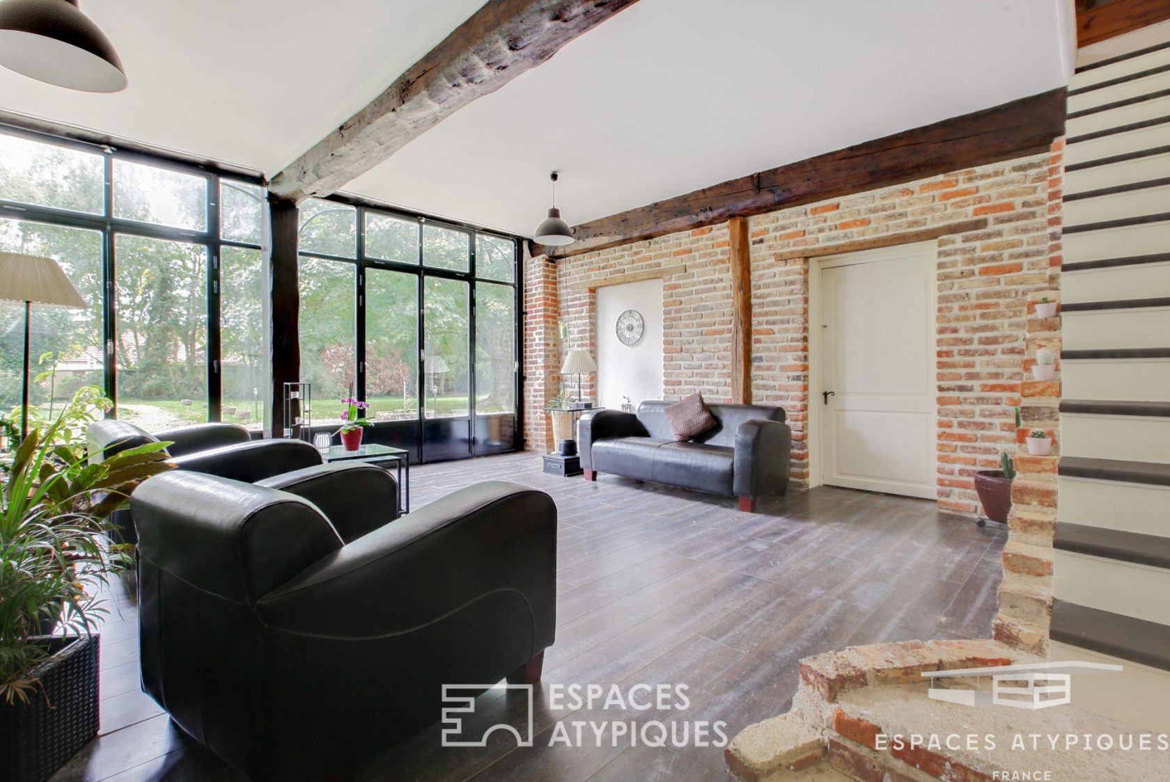 Since 1850 – Beautiful newly renovated property