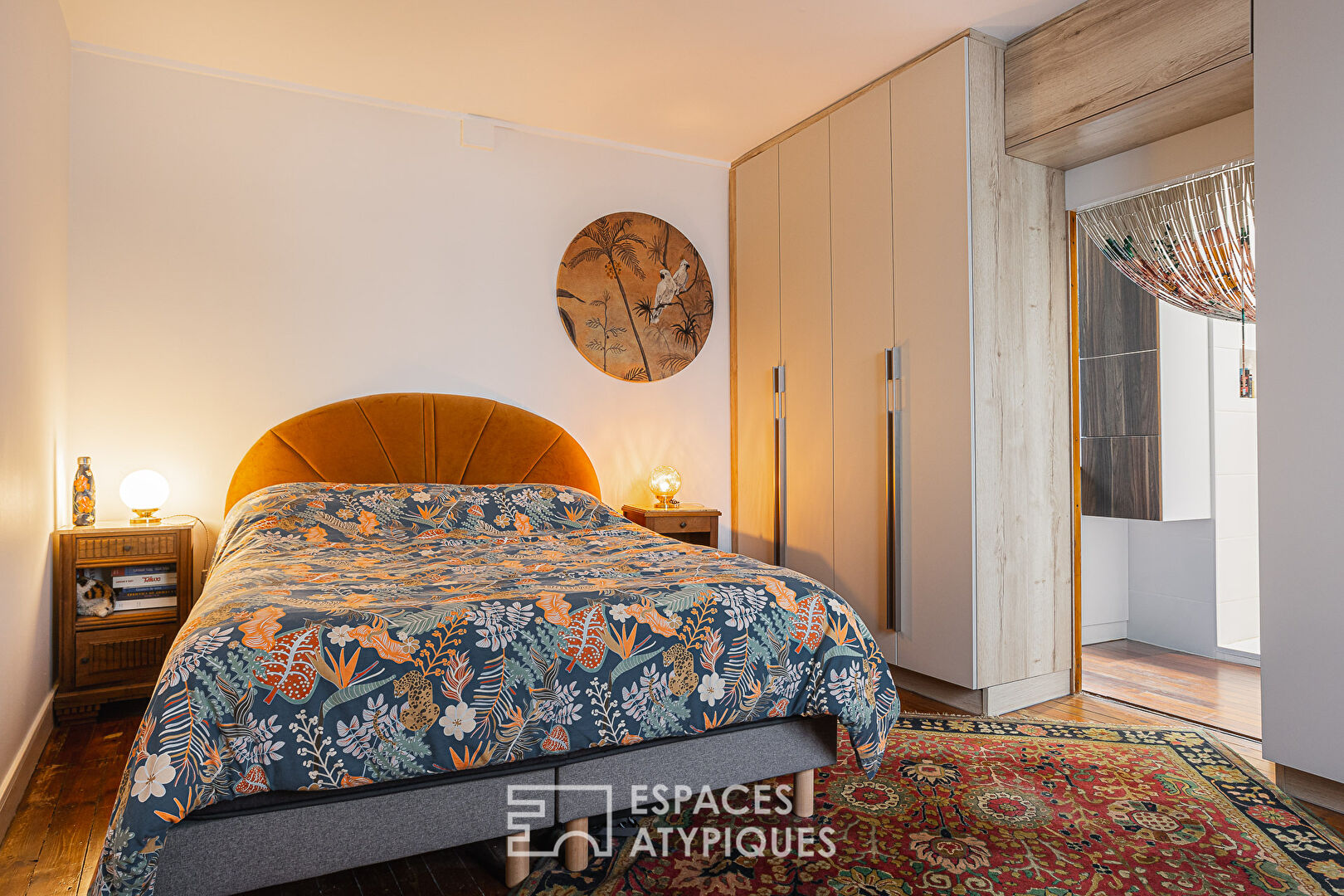 Duplex with patio, in the heart of the central market