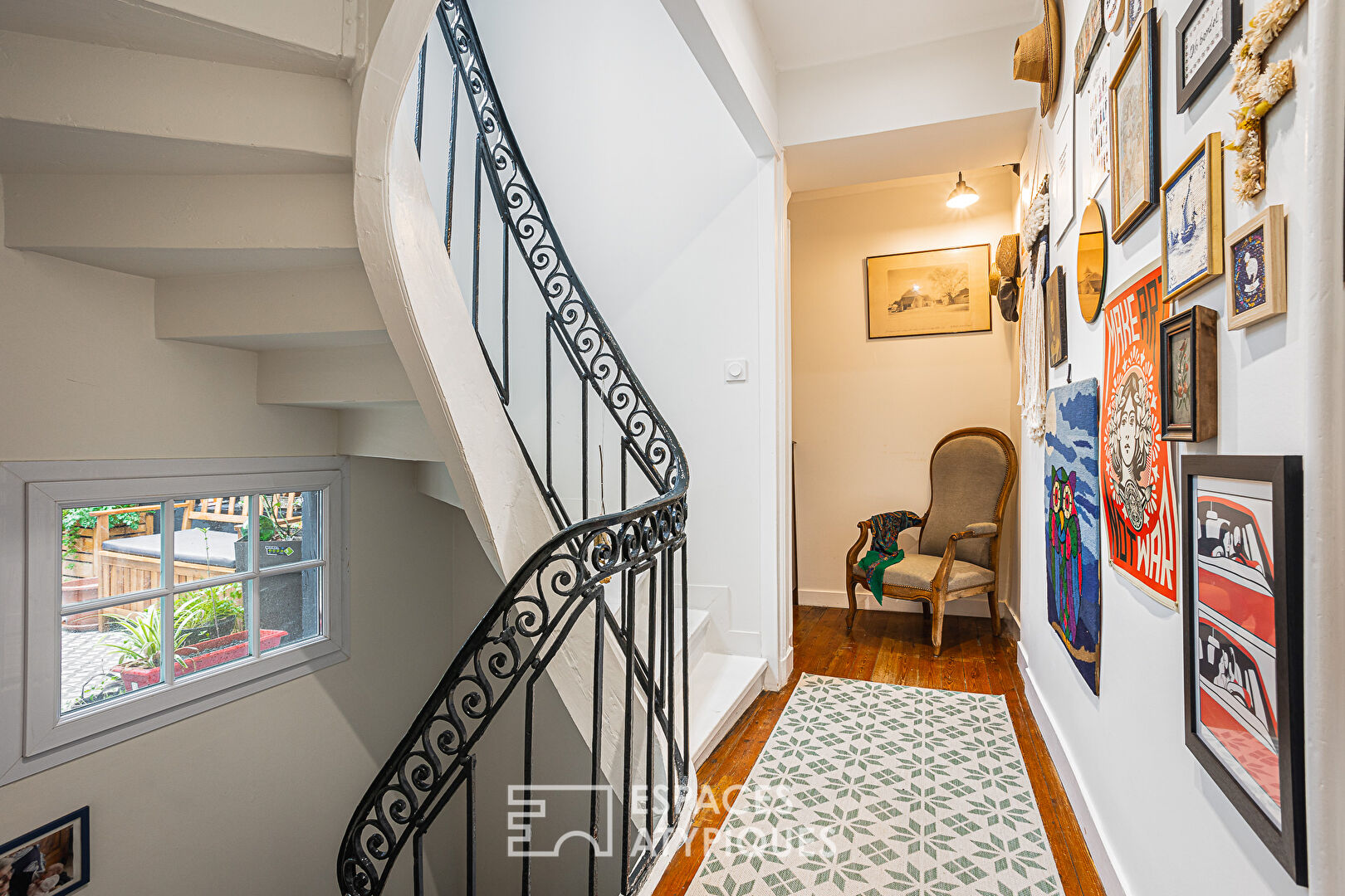 Duplex with patio, in the heart of the central market