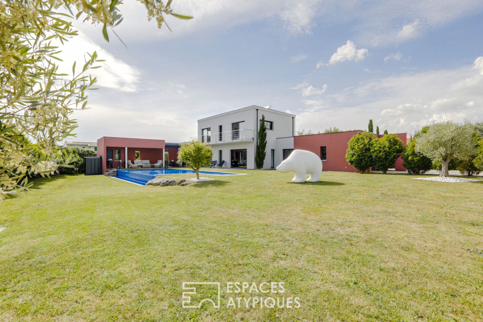 Maison d’architecte dans village de pêcheurs