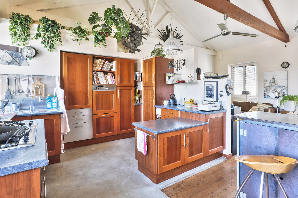 Loft en triplex avec jardin et piscine