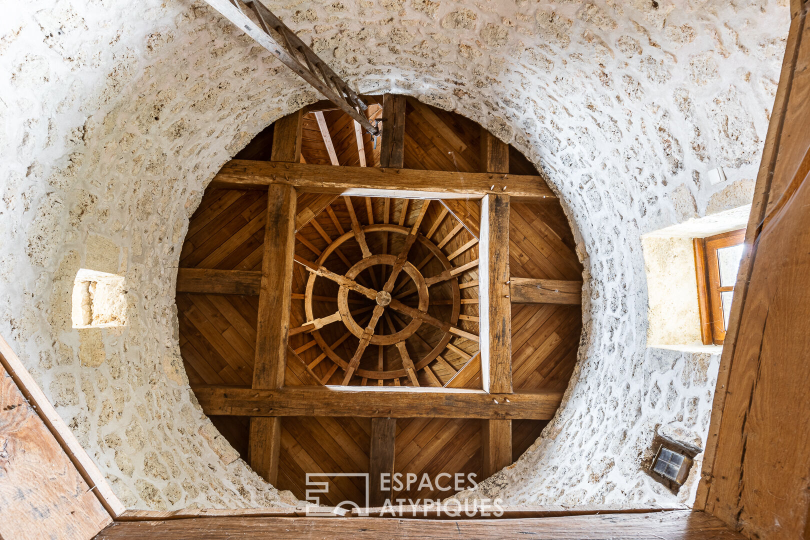 Propriété de charme et son authentique moulin