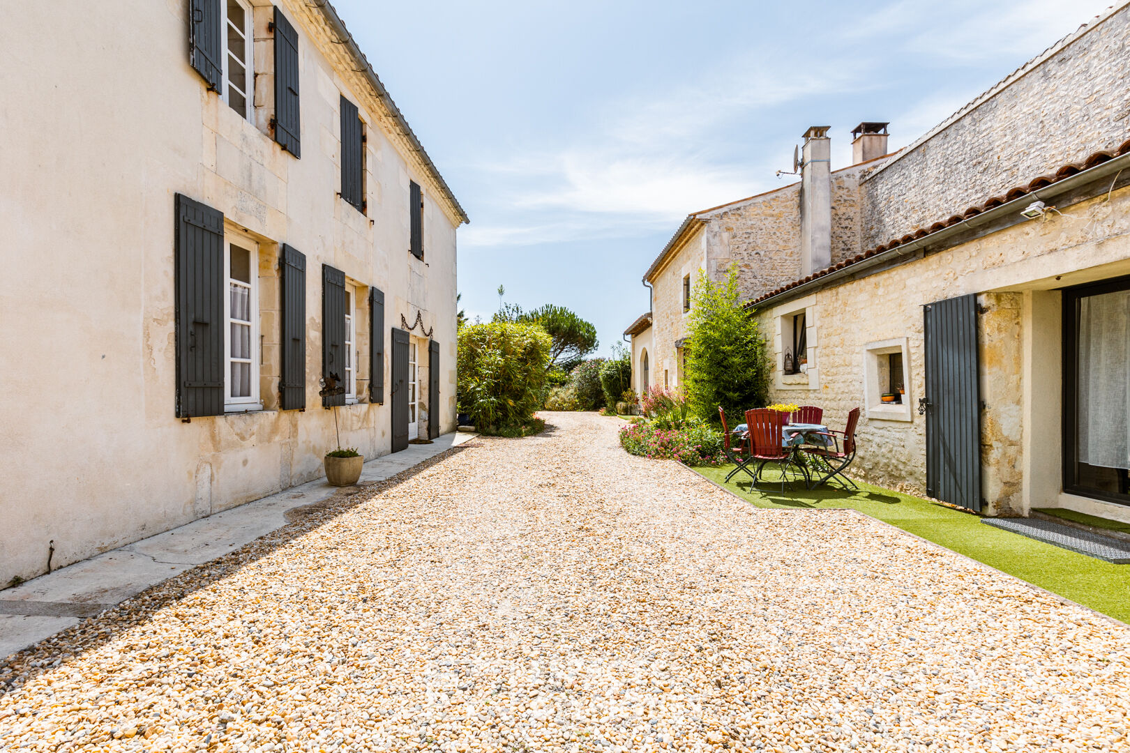 Renovated farmhouse in a bucolic setting