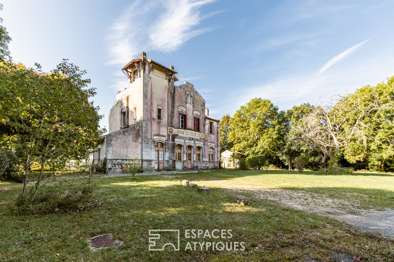 Ancienne gare à réinventer