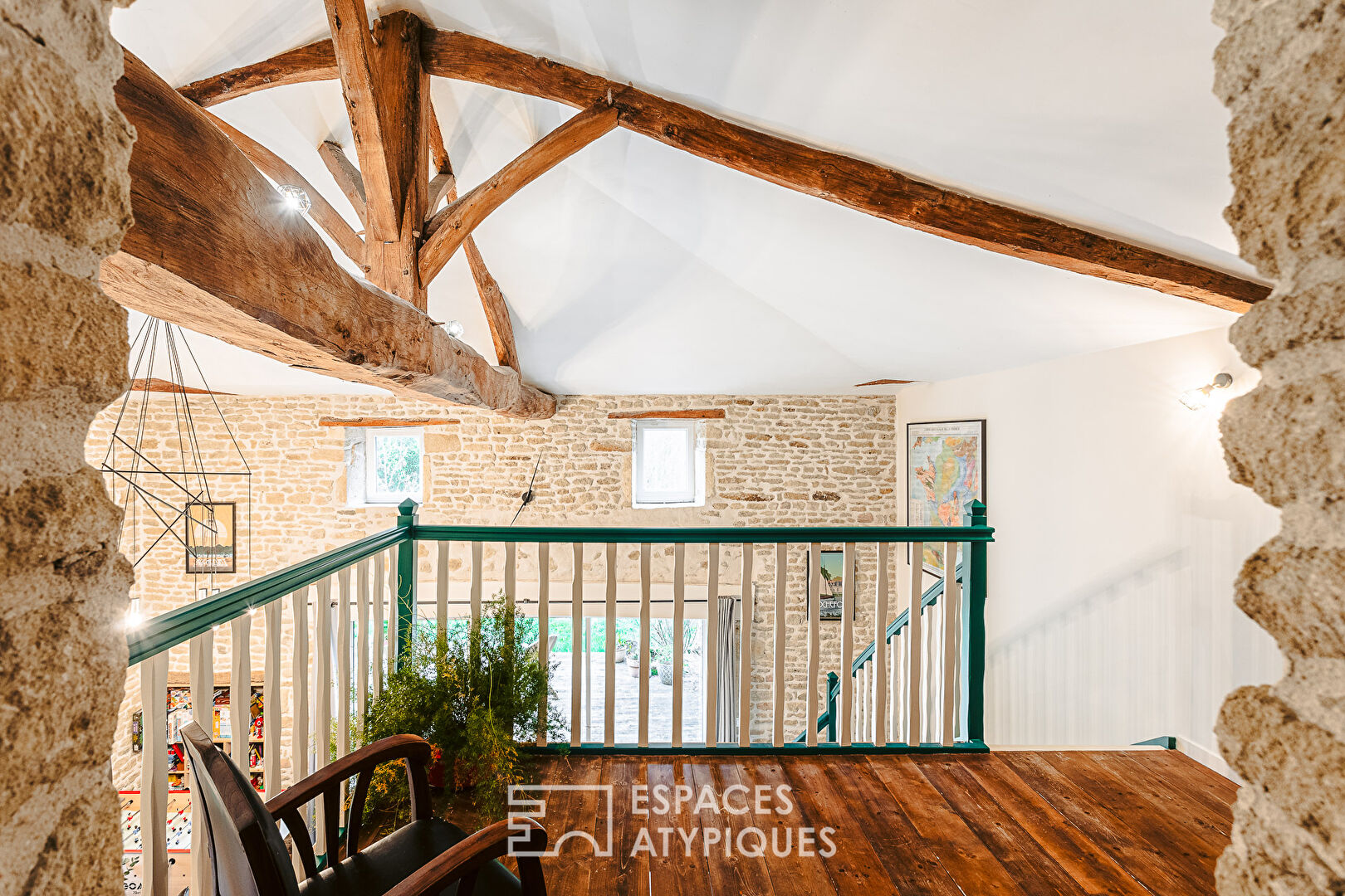 Renovated Charentaise in a bucolic setting
