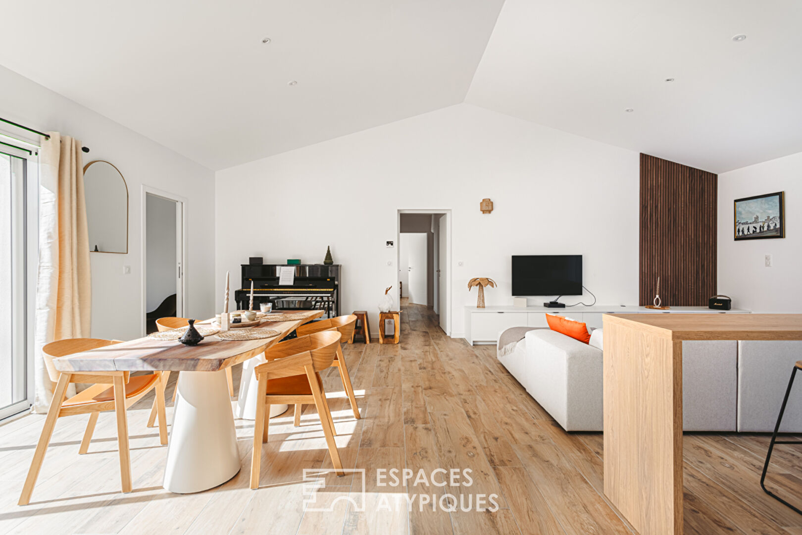 Maison neuve comme un clos Rétais