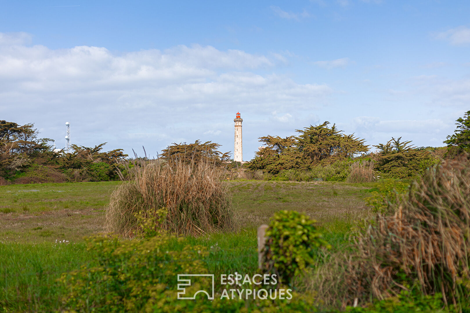 Seaside in prime location