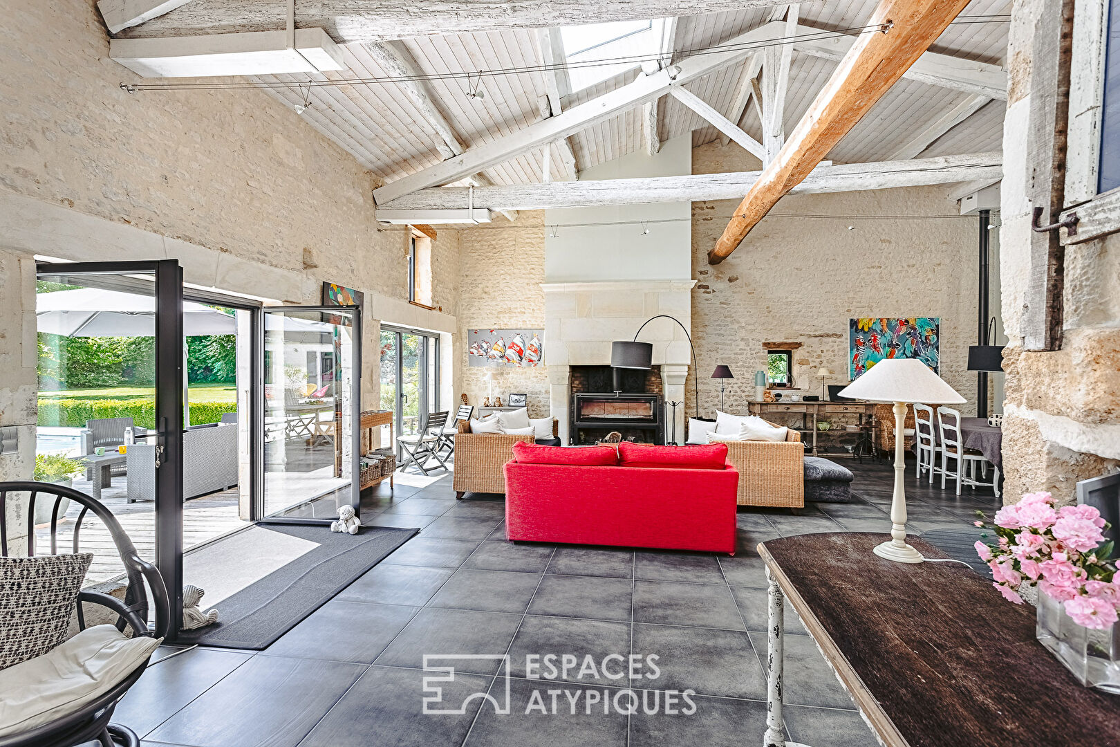 Renovated barn and its exceptional rooms
