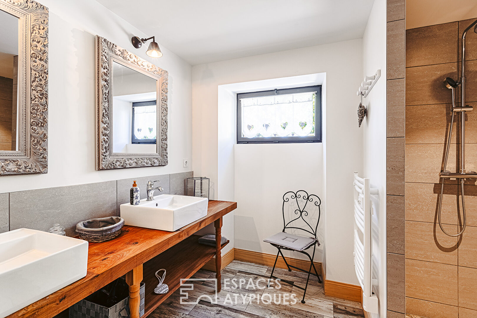 Renovated barn and its exceptional rooms