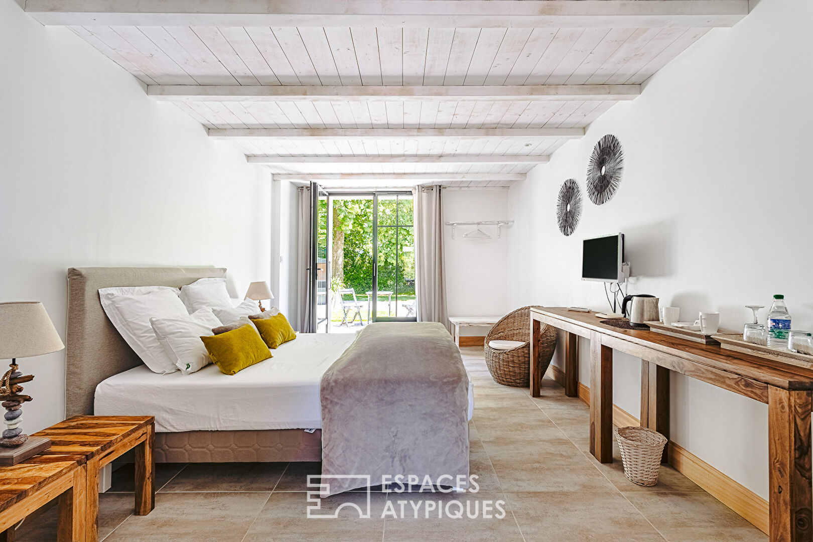 Renovated barn and its exceptional rooms