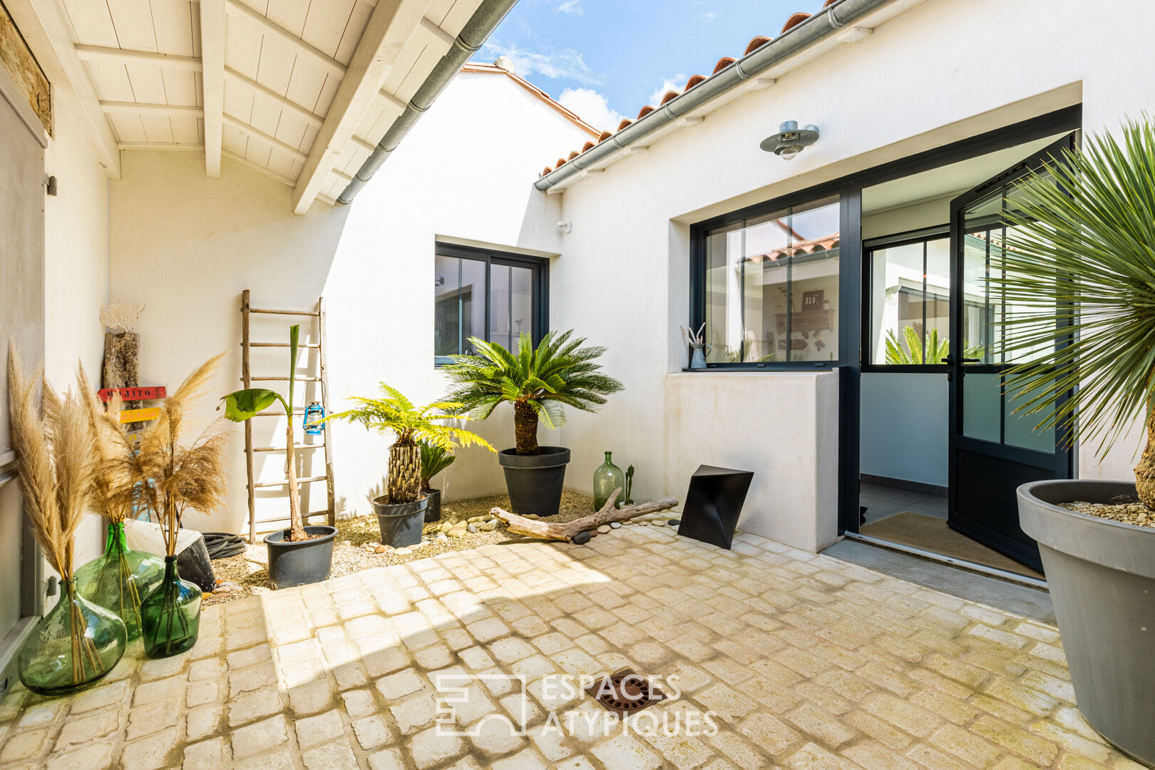 Maison d’architecte à l’esprit rétais