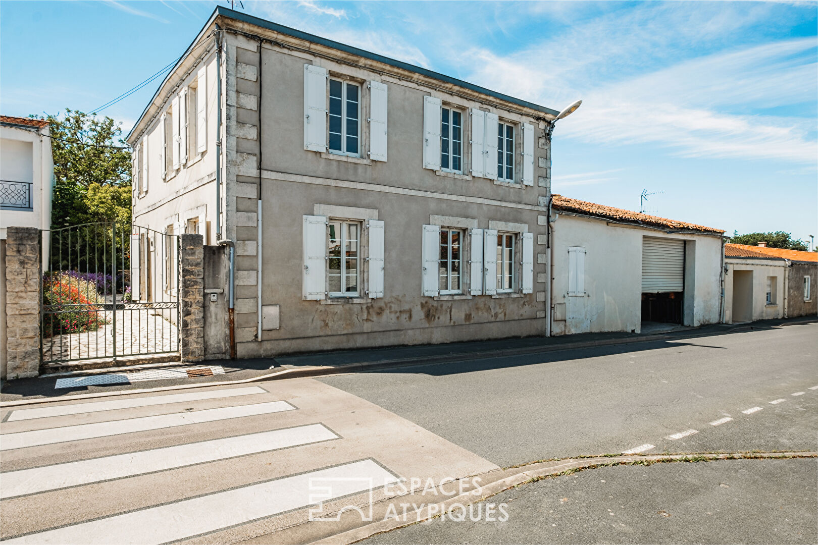 Confortable maison ancienne dans le coeur du village
