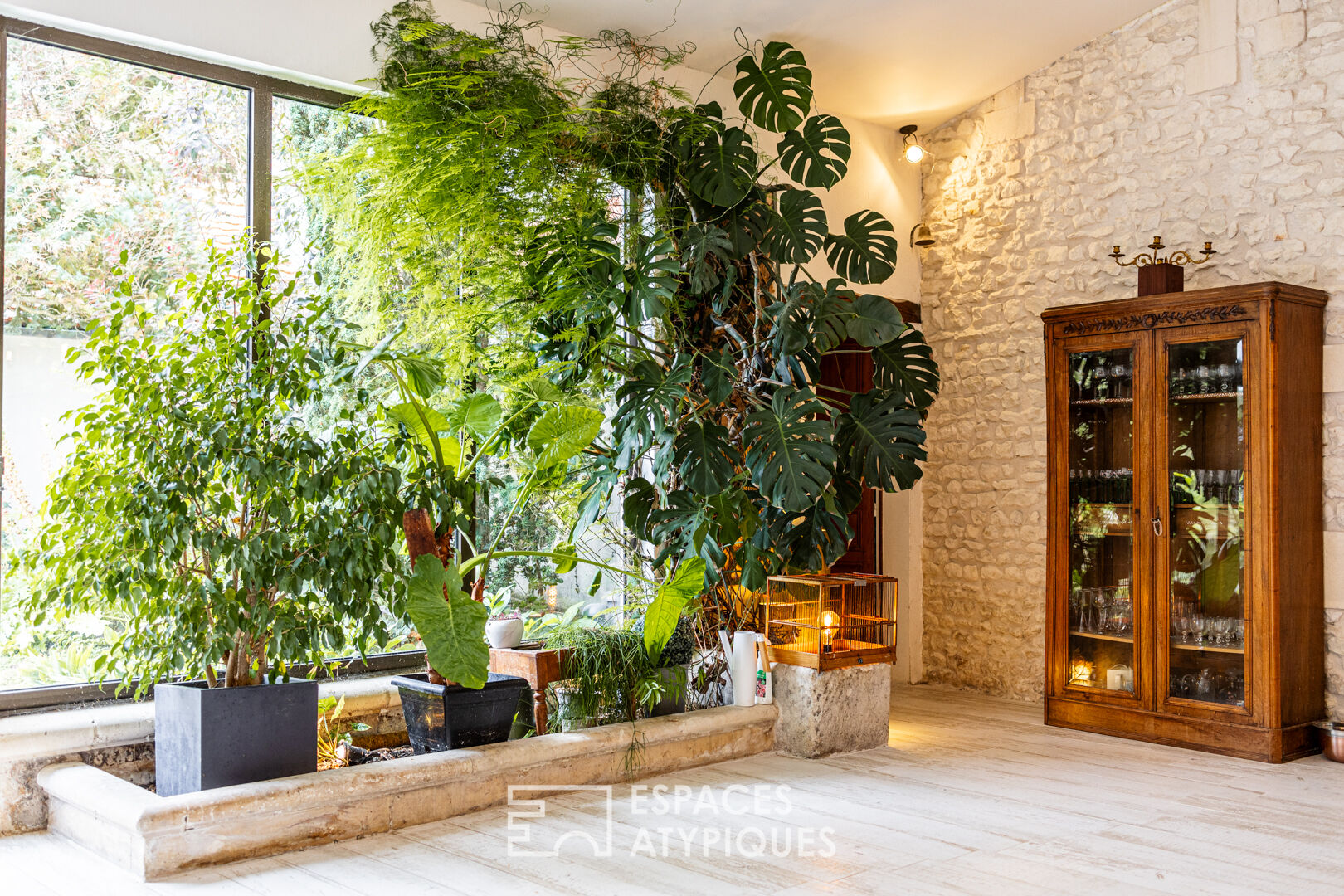Maison de maître au charme d’antan avec dépendances