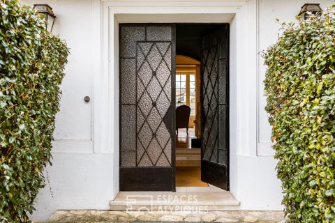 A revisited bourgeoisie and its wooded park