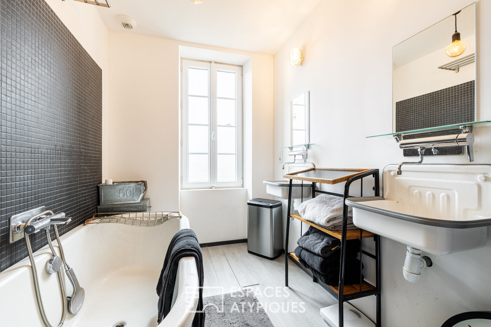 Townhouse with undeniable charm