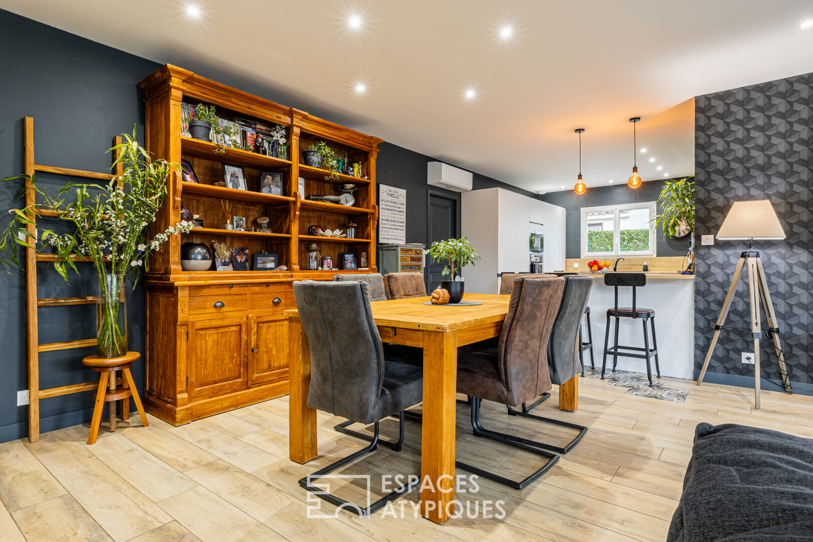 Modern family home near Royan