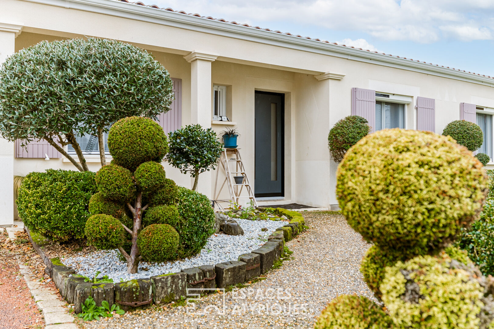 Modern family home near Royan