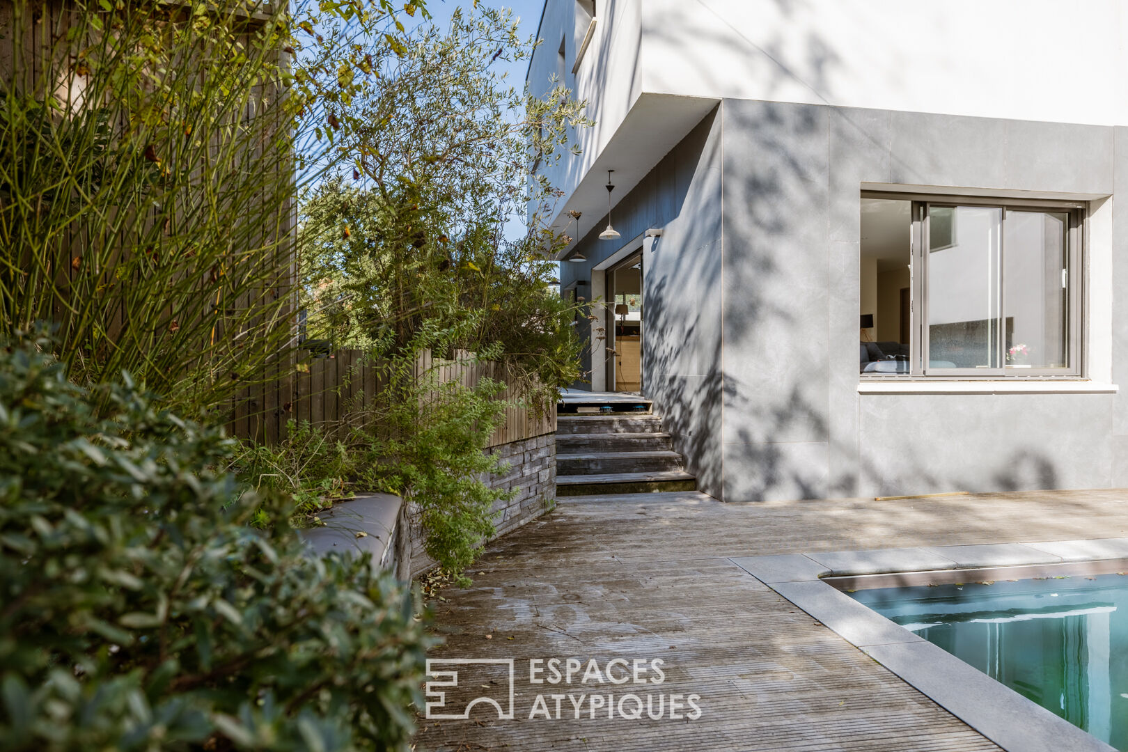 Contemporary family home a stone’s throw from the beaches