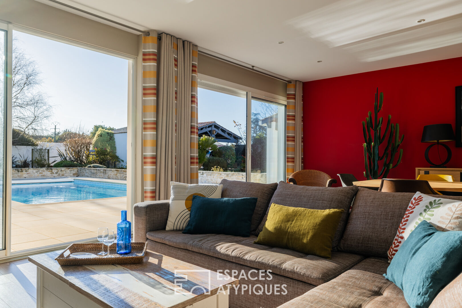 A bright, hidden hideaway in the heart of the city with a tree-filled garden and swimming pool