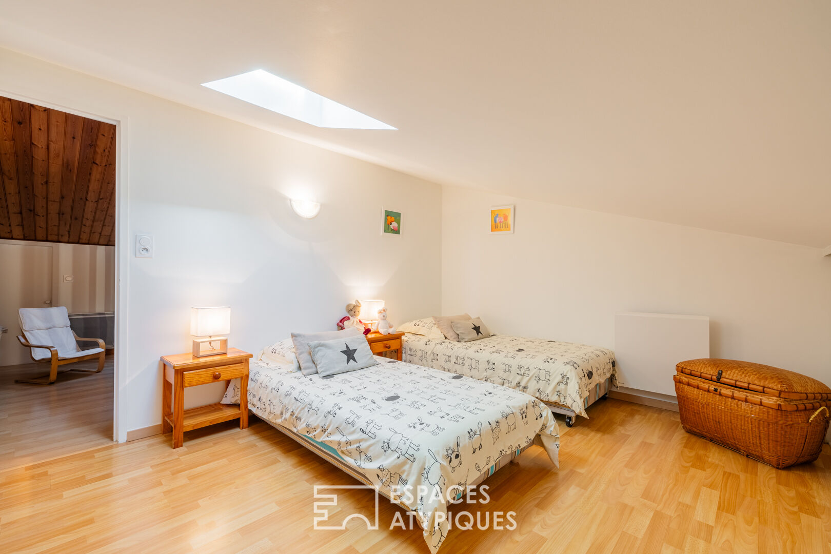 A bright, hidden hideaway in the heart of the city with a tree-filled garden and swimming pool