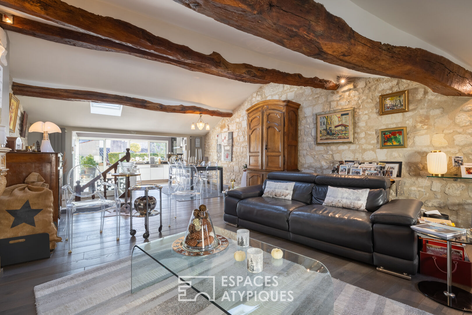 The elegance of a house-style apartment in the historic heart of Saintes
