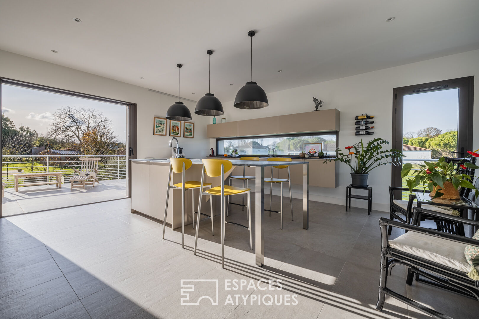 Elegant contemporary with contemplative view