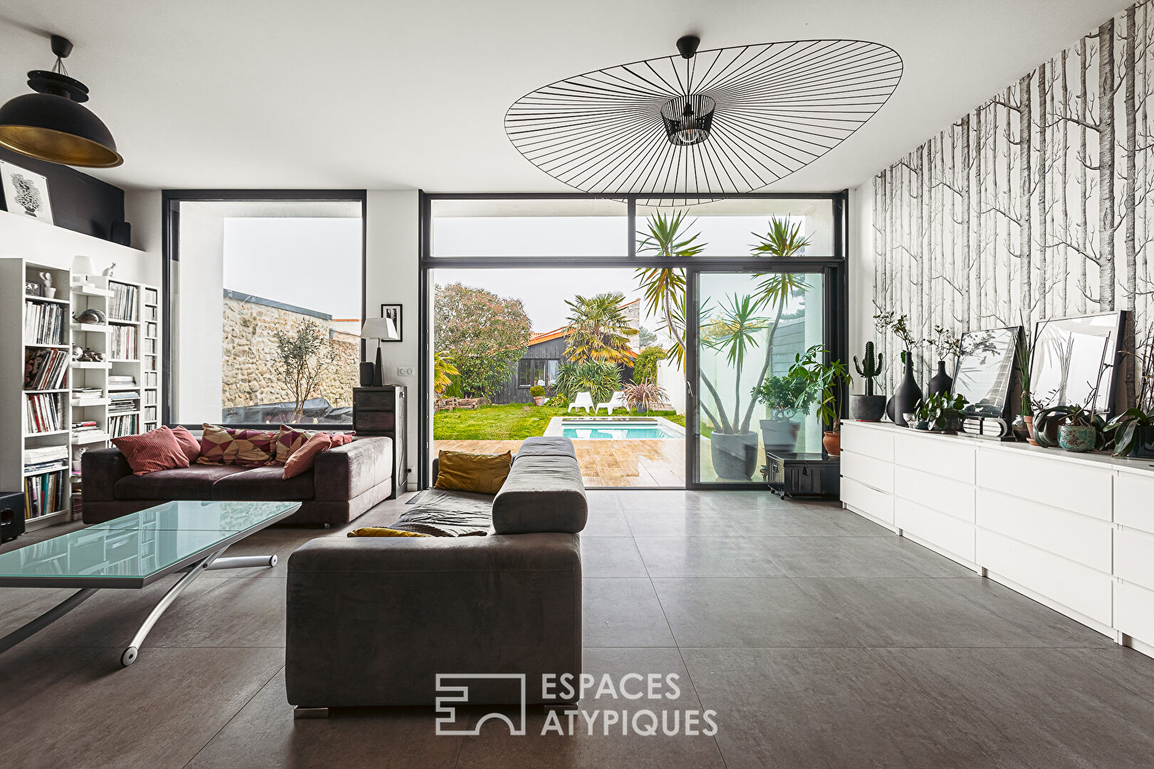 Maison de ville rénovée avec piscine