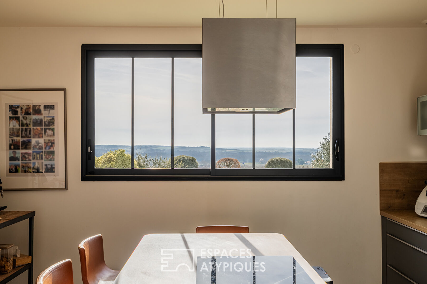 Family home with estuary view combining tradition and modernity