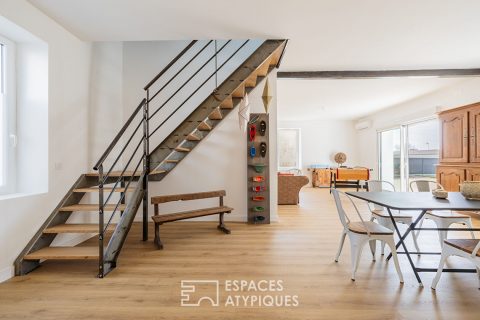 Contemporary renovation at the gateway to the island of Oléron