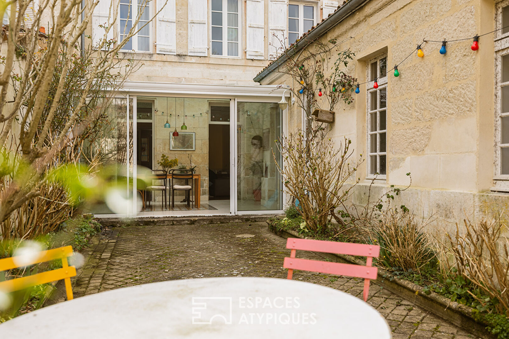 Maison de ville au charme intemporel