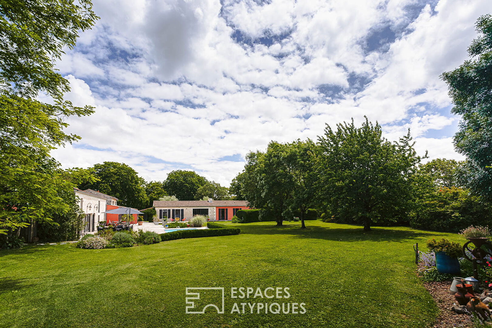 Grange rénovée et ses chambres d’hôtes d’exception