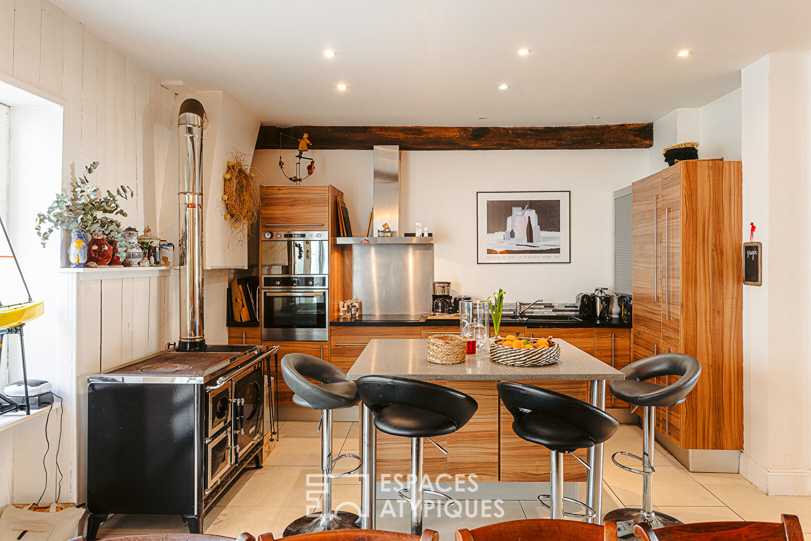 Authentic house in the heart of the village