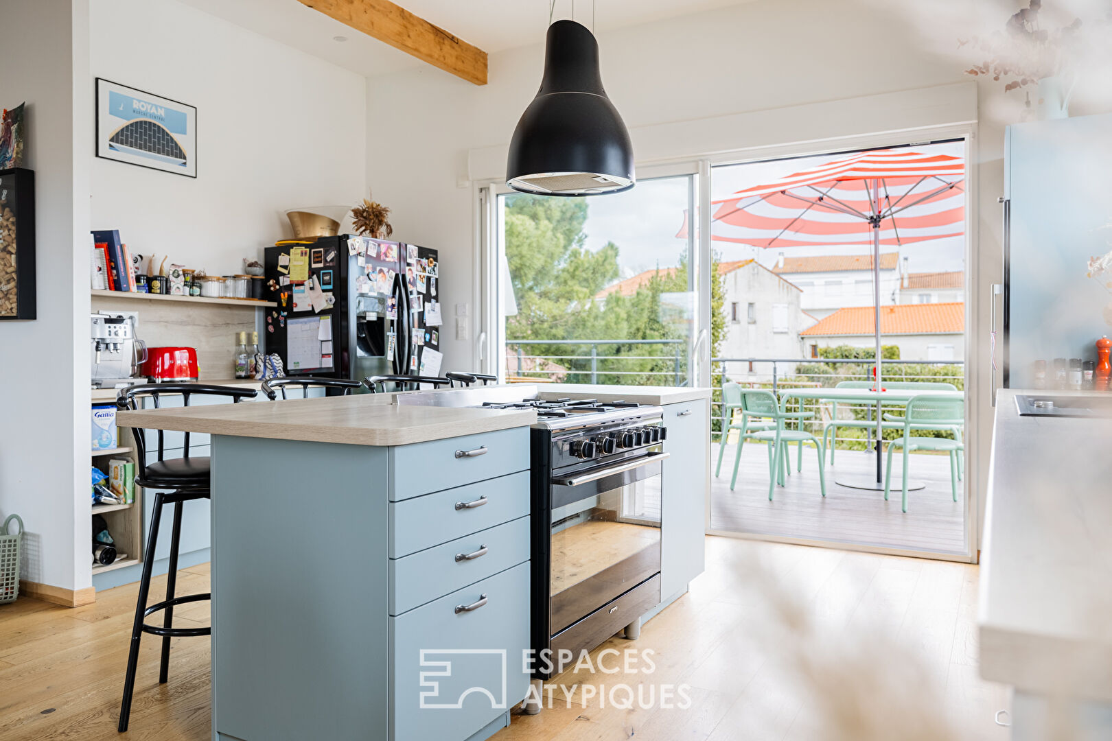 Renovated, bright and welcoming townhouse