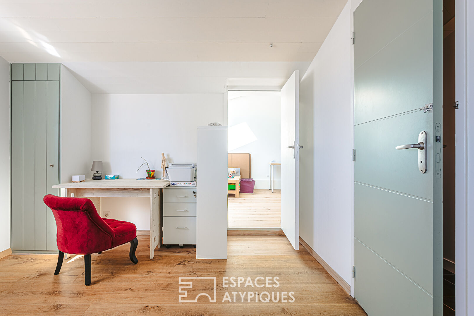 Bright family home close to the seaside