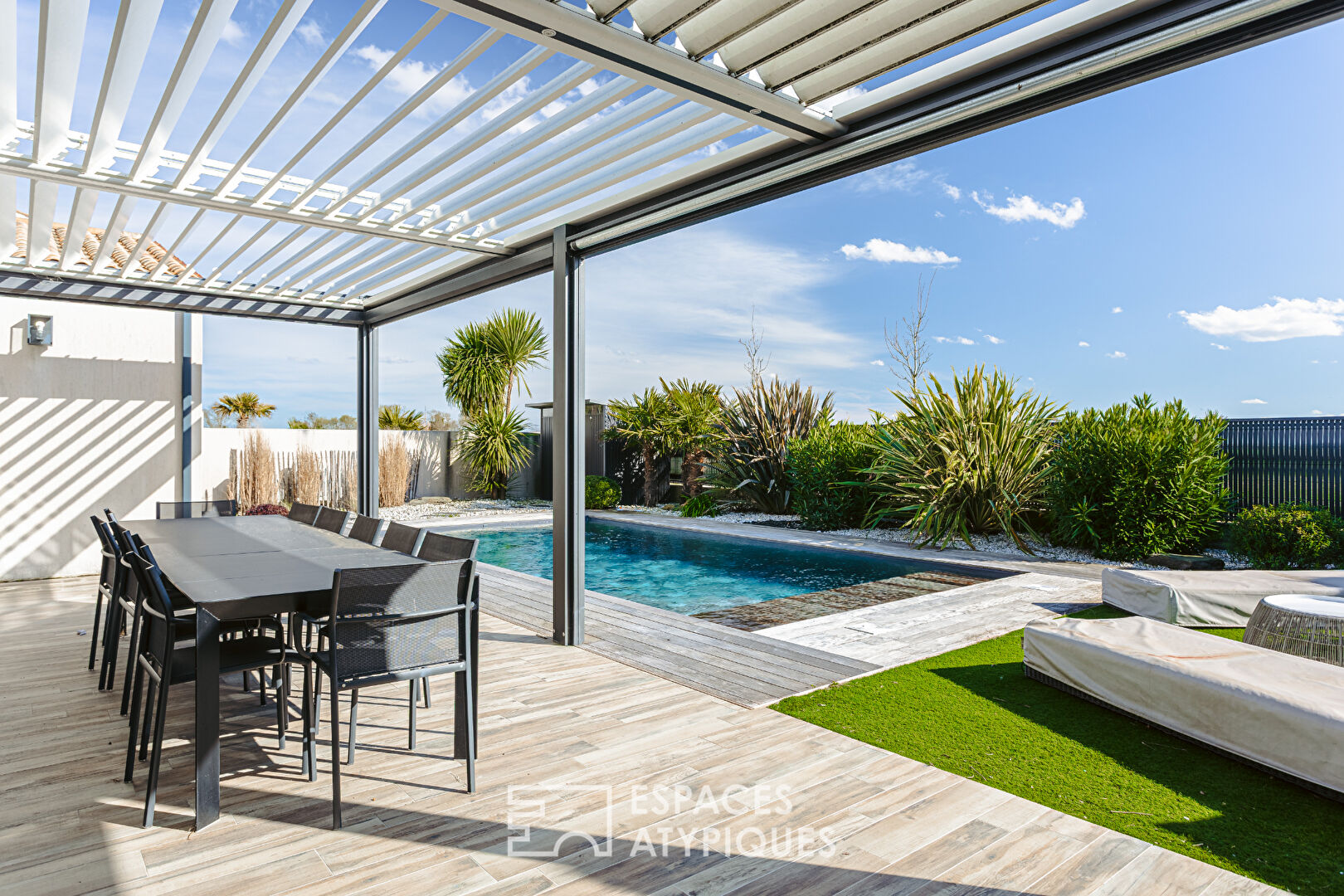 Contemporary with high-end services