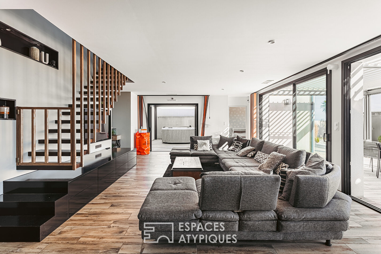 Contemporary with high-end services