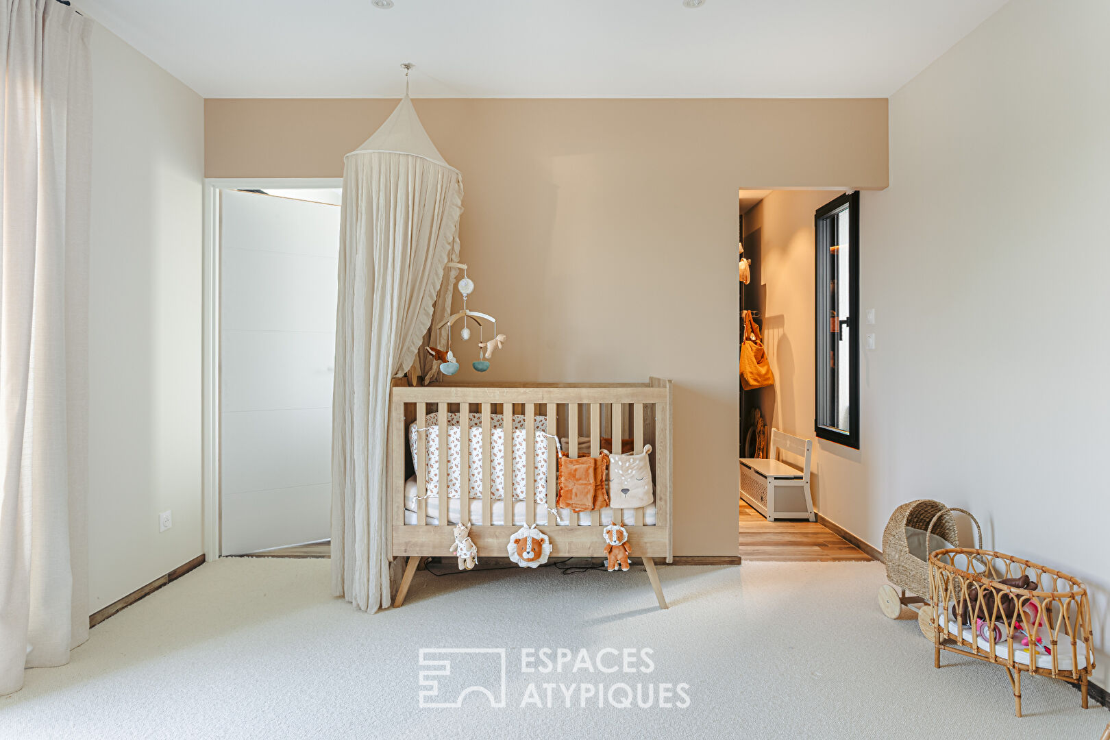 Contemporary with high-end services